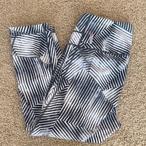 Zella Geometric Navy and White Leggings